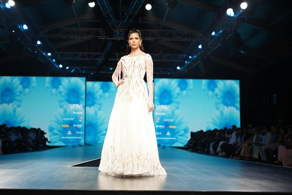 Exprimer son style avec un bracelet iconique : l'élégance du bracelet femme version ysl